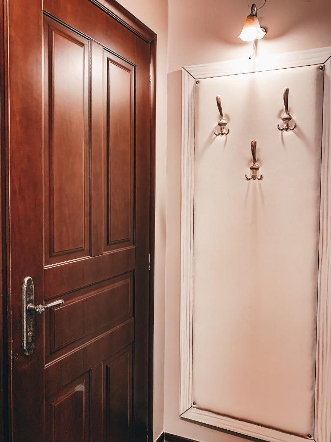 Elena Guesthouse กาลัมปากา ภายนอก รูปภาพ