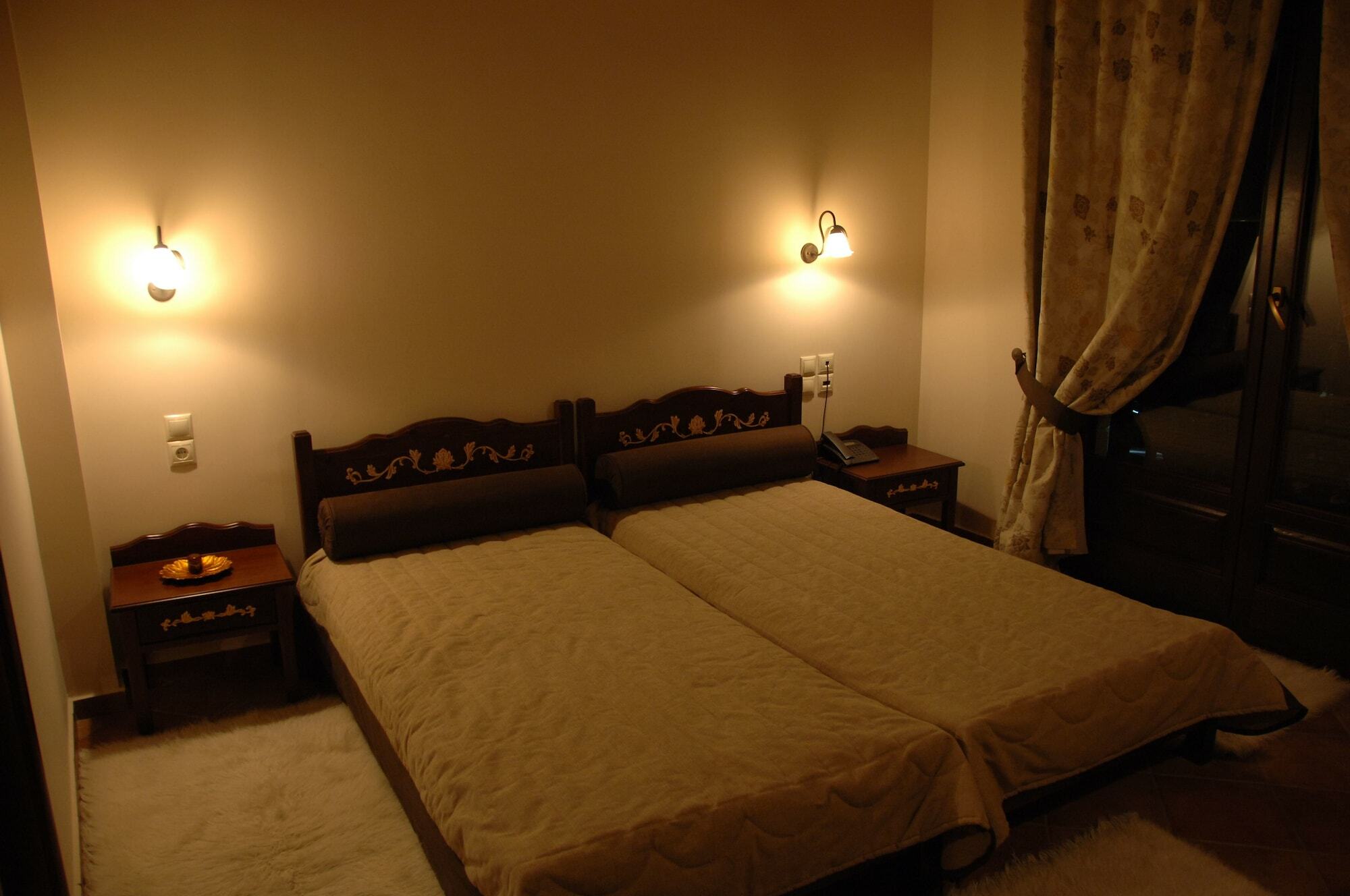 Elena Guesthouse กาลัมปากา ภายนอก รูปภาพ